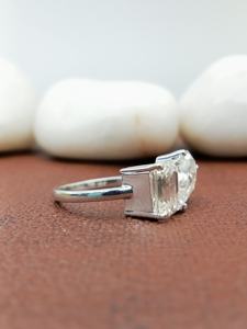 แหวนแต่งงานทรงลูกแพร์ทันสมัยจาก D'VINS JEWELS เพชรทรงเหลี่ยมเจียระไนแบบบริลเลียนท์ สี D ขาว โรสโกลด์ เพชรเพาะเลี้ยงในห้องปฏิบัติการ - Product Image 4