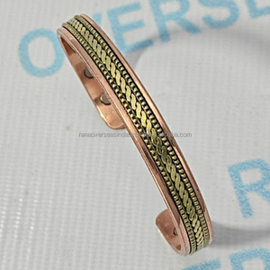 Elegante Brazalete Magnético de Cobre Hecho a Mano, Moderno, para Recuperación Muscular, Bio Terapia, para Deportes, Salud y Bienestar, Regalo de Bautizo - Product Image 2