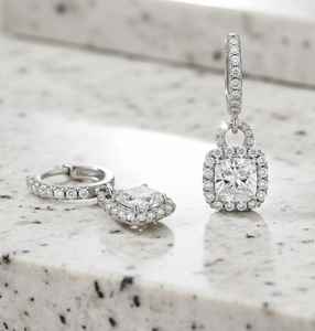 Pendientes Colgantes de Diamantes Cultivados en Laboratorio con Corte Cojín y Halo de Oro de 14K de la Mejor Calidad para Niñas, Joyería Fina - Product Image 2