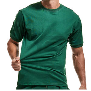 ชุดเซ็ตเสื้อยืดและกางเกงขาสั้นคุณภาพสูงสำหรับฤดูร้อน  รับสกรีนโลโก้ ชุดออกกำลังกายสำหรับผู้ชาย รุ่นปี 2026 - Product Image 5