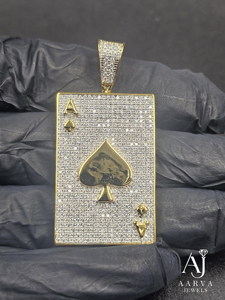 AARVA JEWELS Colgante de Moissanita con Letra As de Espadas, Plata 925 Multicapa, Corte Brillante, Estilo Hip Hop - Product Image 1