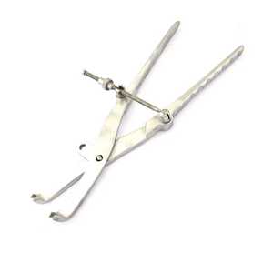Pinces chirurgicales orthopédiques OP-125 approuvées CE, haute qualité, manuelles, pour réduction pelvienne, 13 12 (343 mm) avec vis, par Dentavex - Product Image 1