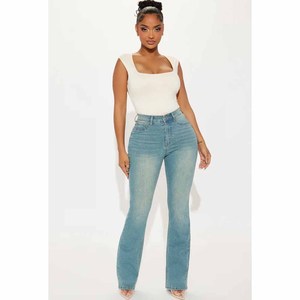 Jean en denim taille haute coupe bootcut pour femme, en coton délavé, longueur intégrale, style décontracté, bleu clair, coupe droite, pour le printemps - Product Image 3