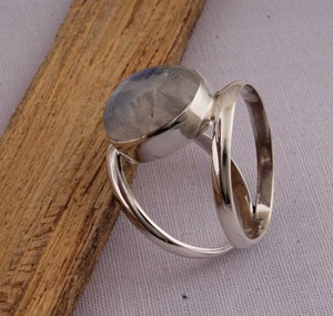 Natural Rainbow Moonstone <b>Ring</b> 925 Sterling Silver Jewelry Blue Fire Gemstone <b>Ring</b> Vintage Style <b>Statement</b> <b>Ring</b> for Women - Product Image 5