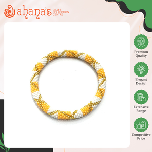 Bracelet en perles de verre pour femme, fait main, au crochet, design tendance et accrocheur, multicolores, qualité supérieure, à porter au quotidien, en vente - Product Image 2