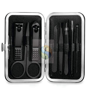 Kit de manucure et pédicure professionnel de luxe en acier inoxydable 8 pièces avec logo personnalisé – Ensemble de soins des ongles professionnel 8 pièces - Product Image 1