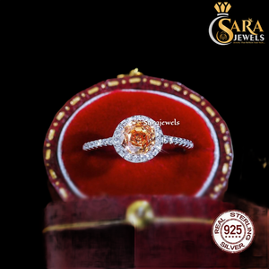 แหวนเพชรหมั้นผู้หญิงชุบเงินแท้ 925 จาก Sara Jewels ประดับด้วยเพชรทรงกลมคิวบิกเซอร์โคเนียสังเคราะห์ สไตล์หรูหรา สำหรับส่งออก - Product Image 4