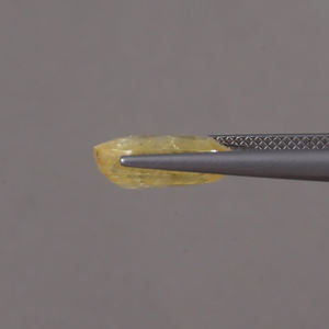 Zafiro Amarillo Certificado IGI, Grado AAA, Gema Natural Genuina, Corte Cojín de 13x10mm, 6.96 Quilates, Suelto, con Cambio de Color, Tratado con Aceite - Product Image 2