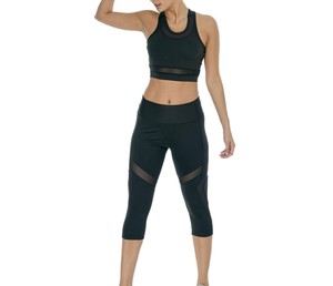 Ensemble de yoga 2 pièces uni sans couture grande taille pour femme, personnalisé avec impression frontale, en tissu léger et respirant de haute qualité - Product Image 1