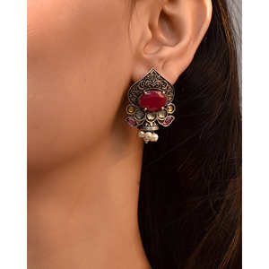 Pendientes de Botón de Plata Meera Jaipur Lavita - Accesorio Elegante y con Estilo - Product Image 3