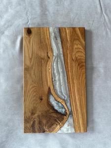 Planche à découper rectangulaire décorative en acacia, faite à la main, durable, compatible lave-vaisselle, épaisseur 1,2 cm, pour la préparation et le service des aliments - Product Image 6