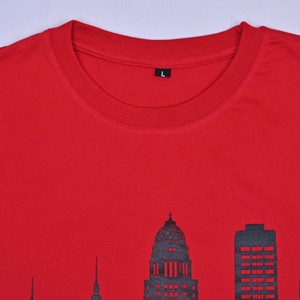 T-shirt rouge à manches courtes pour homme, col rond, coupe classique, imprimé, en jersey de coton, style décontracté, personnalisable, tendance du moment - Product Image 5