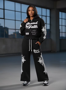 Sudadera con Capucha Unisex Vintage Personalizada al por Mayor con Diseño de Insignia de Letras de Diamantes de Imitación para Estilo Deportivo de Maternidad de Invierno - Product Image 2