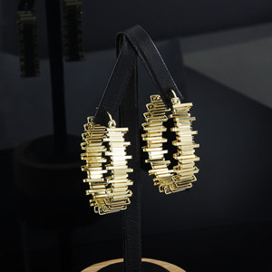 Boucles d'oreilles créoles géométriques plaquées or 14 carats pour femmes, tendance, texturées, lisses, carrées et rondes, bijoux de mode pour les soirées - Product Image 3