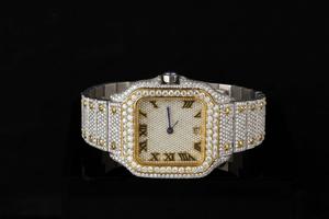 Montre en diamant moissanite de qualité supérieure, design élégant, montre à quartz durable pour un usage quotidien, disponible au prix d'usine - Product Image 2