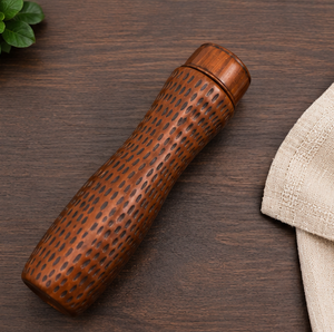 Bouteille ergonomique haut de gamme en cuivre bronze antique avec bouchon – Vaisselle pour la maison, les voyages et les fêtes - Product Image 3
