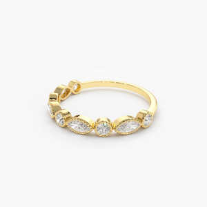 Anillo de compromiso de plata de ley 925 chapado en oro de 14k con moissanita redonda y engaste marquise y redondo con milgrain - Product Image 3