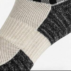 Crew Socks Plaid Pattern Breathable Knitted Adult Casual Daily Wear Standard Thickness - Product Image 5