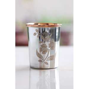 Gobelet à boire en cuivre finition argentée avec gravure florale, tasse en métal faite à la main pour l'eau, le jus, la maison, la restauration, les hôtels, les cadeaux - Product Image 1