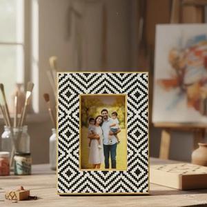 Cadre photo artisanal en nacre naturelle, décoration murale ou de table de qualité avec des caractéristiques vintage, cadre photo fait main - Product Image 3