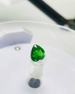 Piedra Preciosa de Tsavorita Natural, Sin Calentar, Sin Tratar, en Forma de Corazón Verde, Calidad AAA, Certificación IGI, Brillo AAA, Precio Accesible - Product Image 2