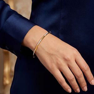 Bracelet minimaliste pour femme en or jaune avec diamants de laboratoire taille brillant rond, idéal pour le quotidien - Product Image 3