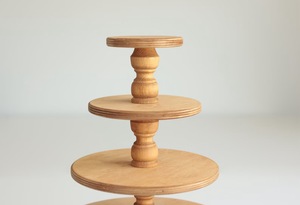 Support à gâteau réglable en bois, écologique et fait main, pour boulangeries et événements - Product Image 5