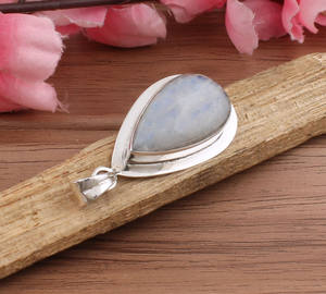 Collar de Piedra Lunar Arcoíris Natural, Plata de Ley 925, Chapado en Platino Vintage, Gema de Fuego Azul de Calidad, Magia Lunar Plateada - Product Image 3