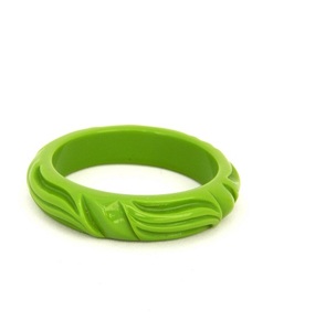 Fashionable Romantic Flower Pattern Carved Resin <b>Bangles</b> <b>Bracelets</b> Pink and Blue Handmade Acrylic Unisex Jewelry Gifts Parties - Product Image 4