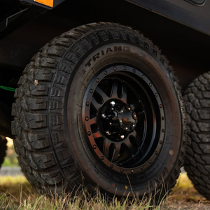 Remolque de Viaje de Aluminio 4x4 con Cocina y Espacio para Dormir, Capacidad de Carga de 1000 kg, Listo para Todoterreno, para Campamentos y Viajes por Tierra - Product Image 5