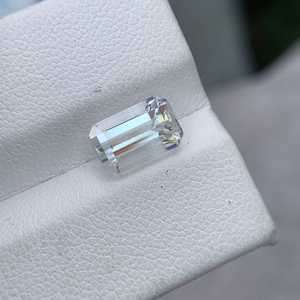 Piedra lunar de corte esmeralda, gema natural suelta de origen africano con destello azul facetado para la fabricación de joyas. - Product Image 5