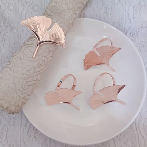 Anillo para Servilletas de Aluminio Chapado en Oro, Diseño de Alta Calidad, Hecho a Mano, Porta Servilletas Ecológico, Duradero, Moderno y Elegante para Fiestas - Product Image 3