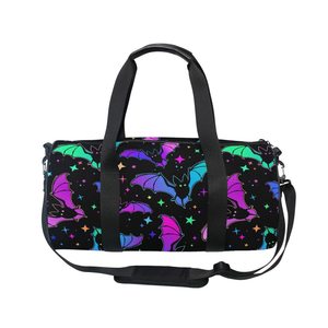 Bolsa de Viaje Unisex con Estampado de Murciélagos Coloridos, Envío Directo, Impresión Bajo Demanda, Bolsa de Equipaje Resistente, Bolsa de Gimnasio Práctica y Duradera para Hombre - Product Image 1
