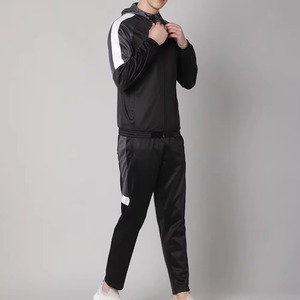 Conjunto deportivo de nailon personalizado para hombre, de alta calidad, de 2 piezas, ligero, holgado, con cremallera de un cuarto, cortavientos. - Product Image 2