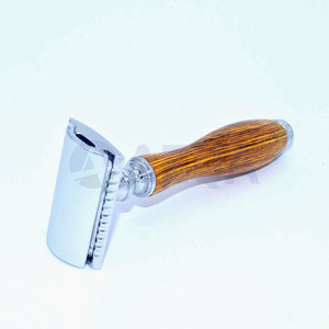 Maquinilla de Afeitar de Seguridad con Mango de Madera, Maquinilla de Afeitar Manual de Doble Filo con Cuchilla Afilada para Barbería, Salón y Cuidado Personal - Product Image 5
