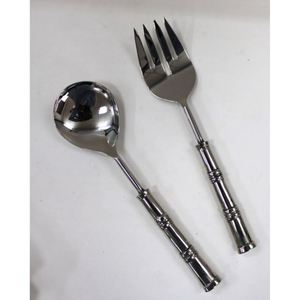 Ensemble de couverts de cuisine et de salle à manger modernes à long manche, style dernier cri, en acier inoxydable et cuivre, comprenant une cuillère de service et une fourchette à salade, en vente - Product Image 4