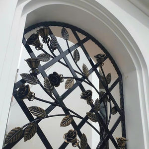 Paneles de Cerca Metálica con Recubrimiento en Polvo de Primera Calidad, Diseño Retráctil para Casas de Lujo, Cercas de Jardín de Hierro Forjado Personalizadas para Villas - Product Image 1