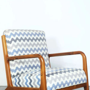 Sillón Chaise Longue de Madera Maciza Ecológica Hecho a Mano de Primera Calidad con Patrón en Zigzag y Tapicería para Dormitorio de Hotel de Lujo - Product Image 5