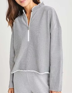 Pull en maille rayé demi-zippé pour femme, à manches longues, décontracté, respirant, en coton et fibre de bambou, style automne - Product Image 3
