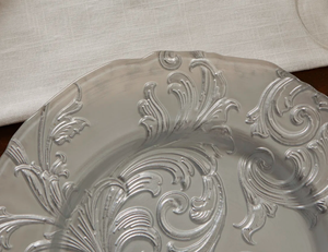 Nuevo Plato Decorativo de Alta Calidad con Acabado Plateado Espejo, Diseño Clásico, Ideal para Regalos, Exportaciones y Bodas - Product Image 4