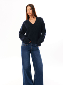 Women's Winter Warm Casual Wear <b>Sweatshirts</b> Latest Style with Quick Dry Breathable <b>Plain</b> Dyed and Comfortable Lined Design - Product Image 2