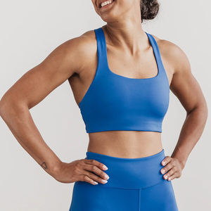 Soutien-gorge de sport pour femme en promotion – Haute qualité, extensible dans 4 directions, respirant, écologique, élasticité moyenne, XS personnalisable à l'avant - Product Image 5