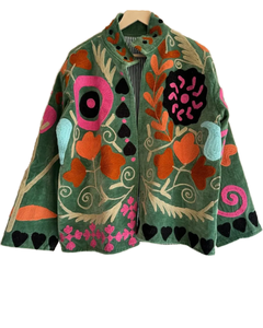 Veste bomber en tricot Suzani faite à la main |   Veste en lin et coton brodée de fleurs indiennes vintage |   Manteau respirant et écologique - Product Image 2