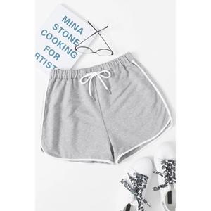 Mini Shorts con spacco dettagliato - Product Image 2