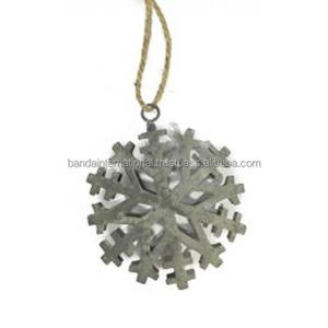 Article décoratif suspendu en fer avec finition argentée pour la décoration de la maison et d'autres décorations de Noël - Product Image 2