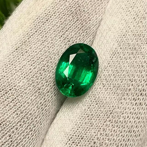 Esmeralda Zambiana Natural Verde, Corte Ovalado, Calidad AAA, para Joyería, Precio al por Mayor, en Lotes - Product Image 1