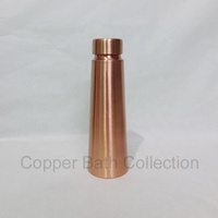 Bouteille d'eau en cuivre moderne de haute qualité 1000 ml avec couvercle à accès direct, personnalisable, style sport, minimaliste, écologique et applicable