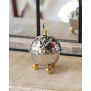 Bol à dattes de luxe plaqué argent avec couvercle en forme d'oiseau et motif ajouré élégant, pot de service arabe pour dattes Khajoor, idéal pour la décoration du Ramadan - Product Image 5