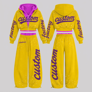 Ensemble de survêtement jaune court personnalisé pour femme avec capuche contrastante violette, étoile en strass et pantalon de survêtement large, fournisseur en gros - Product Image 3