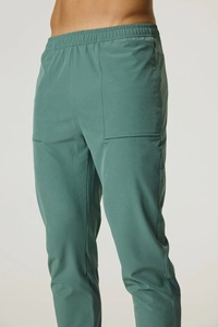 Pantalones Deportivos para Hombre, Ligeros, Transpirables, Elásticos, Ajustados, con Bolsillos, para Gimnasio, Entrenamiento, Montaña, Resistentes al Viento - Product Image 3